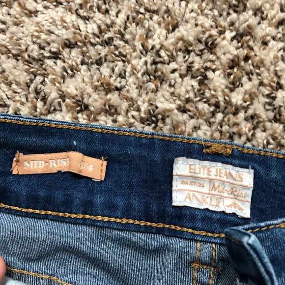 Size 4 Ripped Jeans - Picture 3 of 3